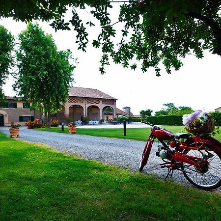 Agriturismo Tenuta Casteldardo Besenzone Εξωτερικό φωτογραφία