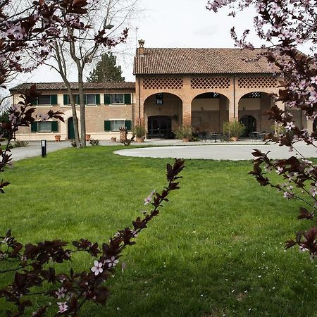 Agriturismo Tenuta Casteldardo Besenzone Εξωτερικό φωτογραφία